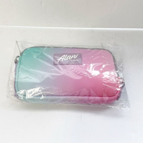 Alani Nu Tie Dye Limited Edition Crossbody Bag Adjustable Strap Zipper Closure - Picture 2 of 5